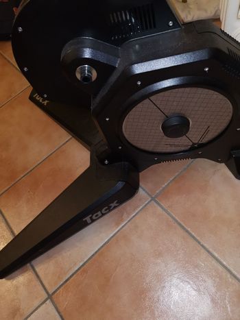 Używany Tacx FLUX S Smart Trainer 2024 bike — zdjęcie 5 z 7