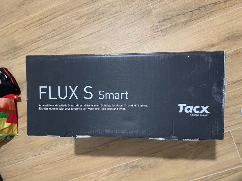 Używany Tacx FLUX S Smart Trainer 2024 bike — zdjęcie 2 z 7