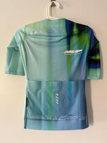 Brugt MAAP Pro Air Jersey 2026 bike — billede 2 af 8
