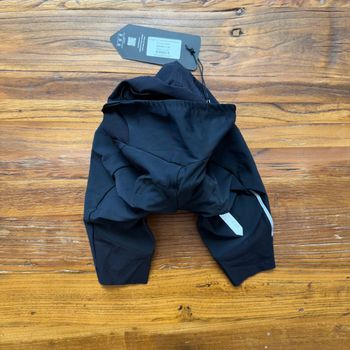 Used Q36.5 Gregarius Essential Half Shorts Women Black M// NEW!! 50% OFF!! 2025 bike