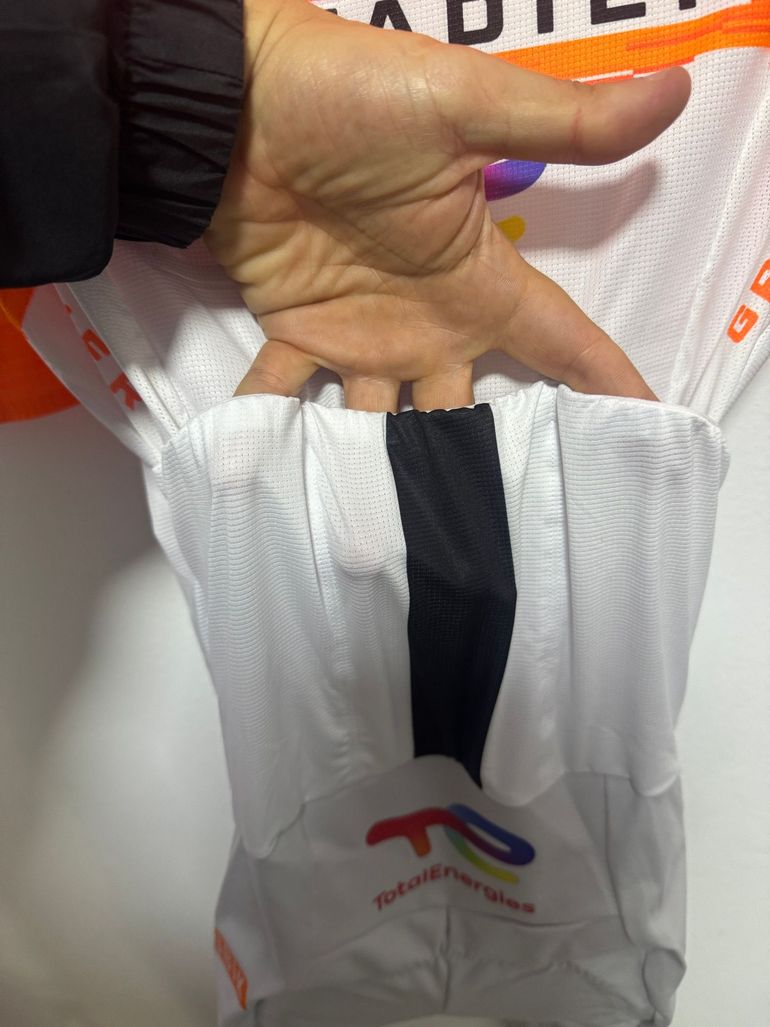 Gobik Exclusive Team Ineos Grenadier Roadsuit size S 2026 bike de segunda mano — imagen 14 de 16