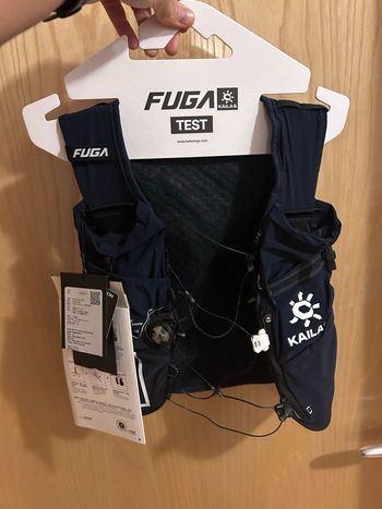 Używany kailas fuga Fuga Air 8 IV Gilet Trail Running Tecnico Navy Blue 2026 bike — zdjęcie 3 z 10