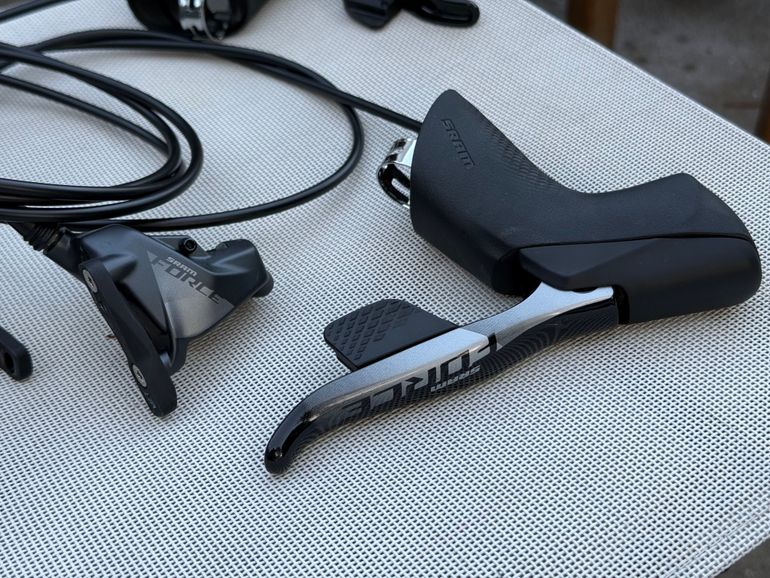 Käytetty Sram Force eTap AXS HRD Brake / Shift Set bike — kuva 3 / 5
