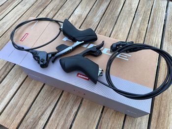 Gebrauchtes Sram Force eTap AXS HRD Brake / Shift Set bike