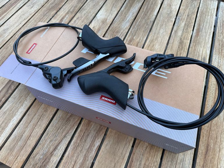 Käytetty Sram Force eTap AXS HRD Brake / Shift Set bike — kuva 1 / 5
