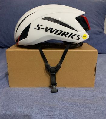 Used Specialized Evade 4 Helmet 2026 bike — image 3 of 7
