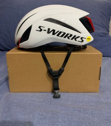 Použité Specialized Evade 4 Helmet 2026 bike — obrázek 3 z 7
