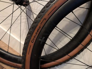 Używany +Vel Vel+ rsl carbon wheelset 2024 bike — zdjęcie 2 z 9