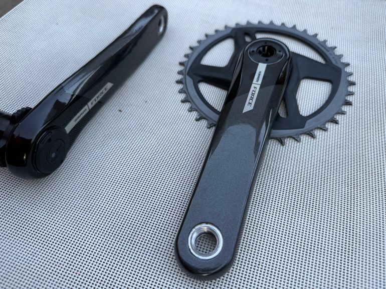 Sram Force XPLR AXS DUB Wide Crankset 175 mm 40T PM bike d'occasion — image 2 sur 5