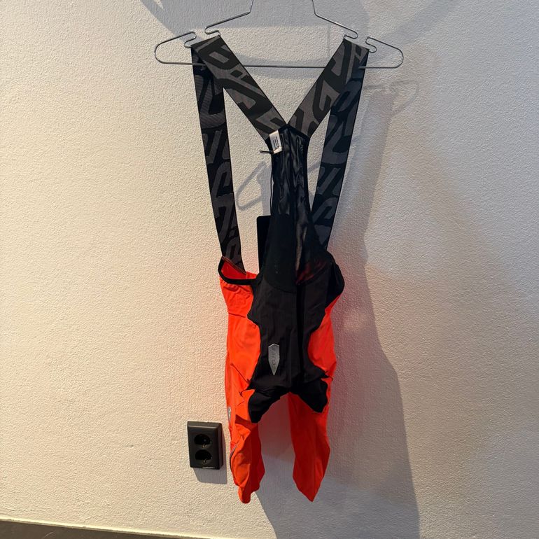 Gebrauchtes Q36.5 Gregarius Pro Bib Short L// NEW!! 50% OFF!! 2025 bike — Bild 2 von 2