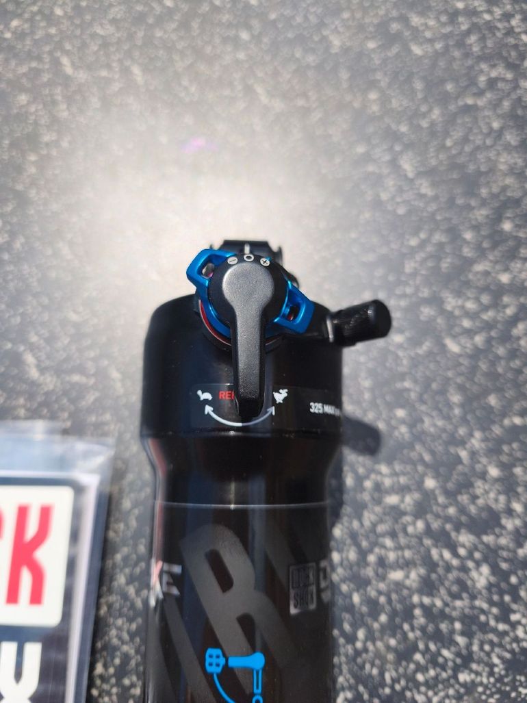 RockShox Deluxe Ultimate RCT 210x55 bike d'occasion — image 2 sur 5