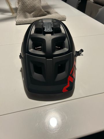 Used MET Terranova helmet bike — image 3 of 7