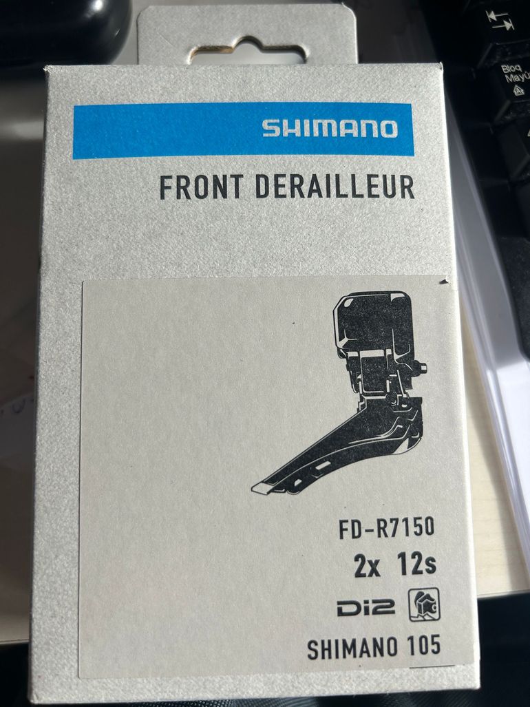 Used Shimano 105 Di2 R-7150 2026 bike — image 1 of 3
