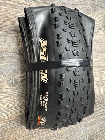 Used Maxxis Aspen 29 x 2, 4 WT Exo 3T 2024 Tyres & Tubes