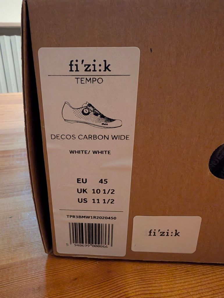 Used Fizik Tempo Decos Carbon Wide 2025 bike — image 5 of 7