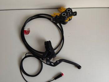 Used Magura FRENO DELANTERO MT5E 2025 bike — image 5 of 6