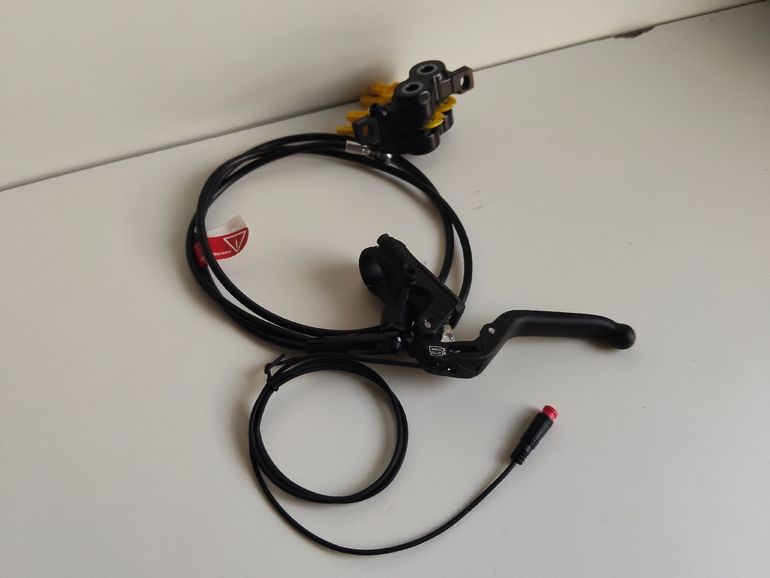 Used Magura FRENO DELANTERO MT5E 2025 bike — image 3 of 6