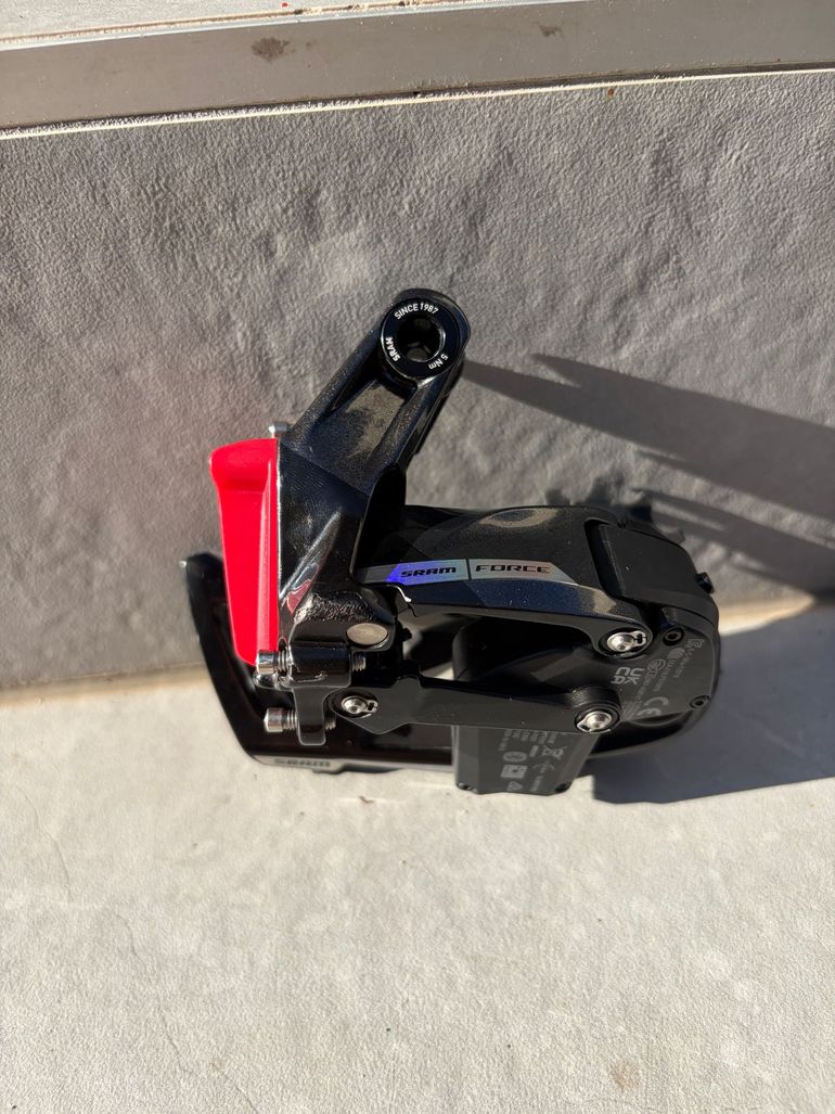 Sram Force Rear Derailleur 12-speed 2025 bike d'occasion — image 1 sur 6