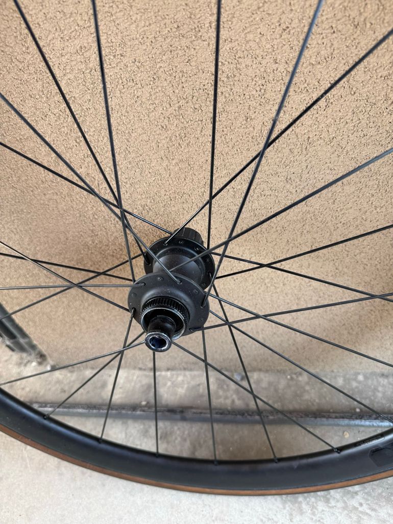 Used Bontrager Aeolus Elite 35 TLR Disc Wheel 2024 bike — image 6 of 7