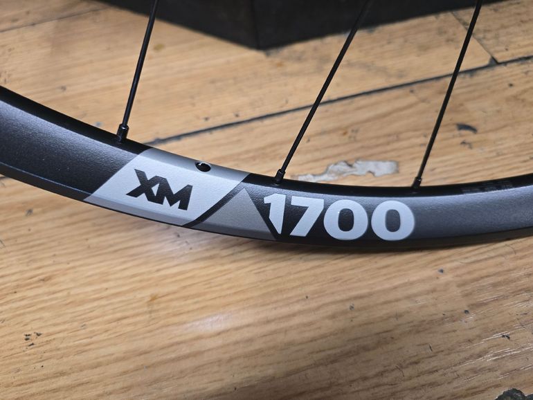 Used Dt Swiss XR1700 Wheels bike — image 3 of 6