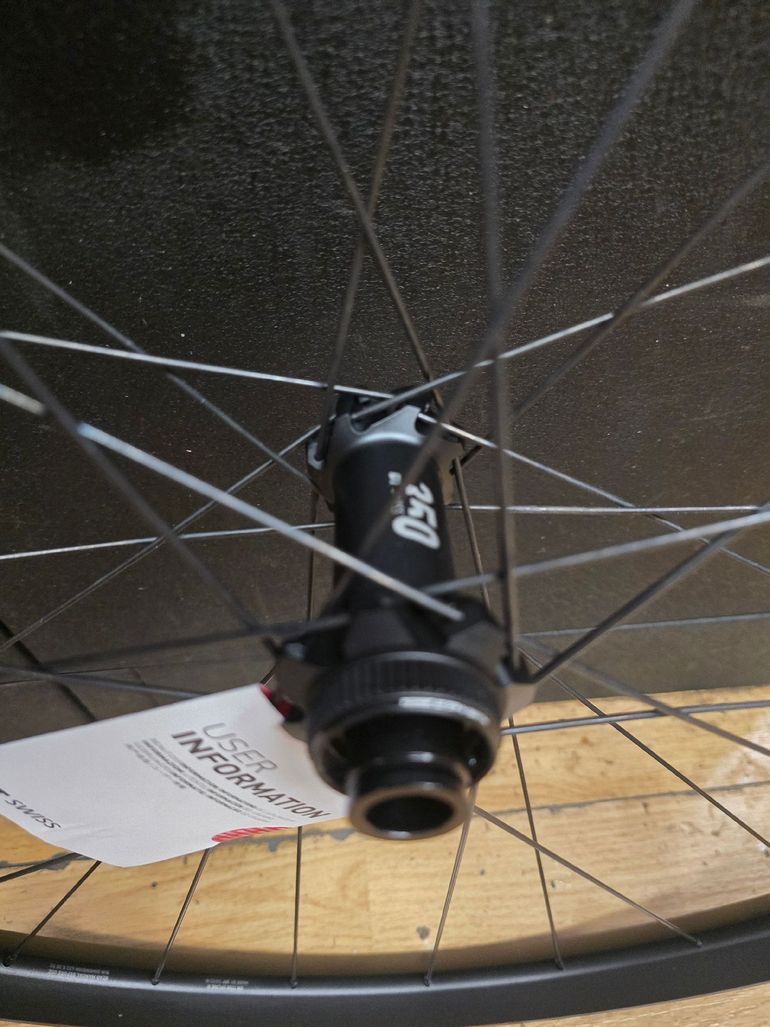Used Dt Swiss XR1700 Wheels bike — image 2 of 6