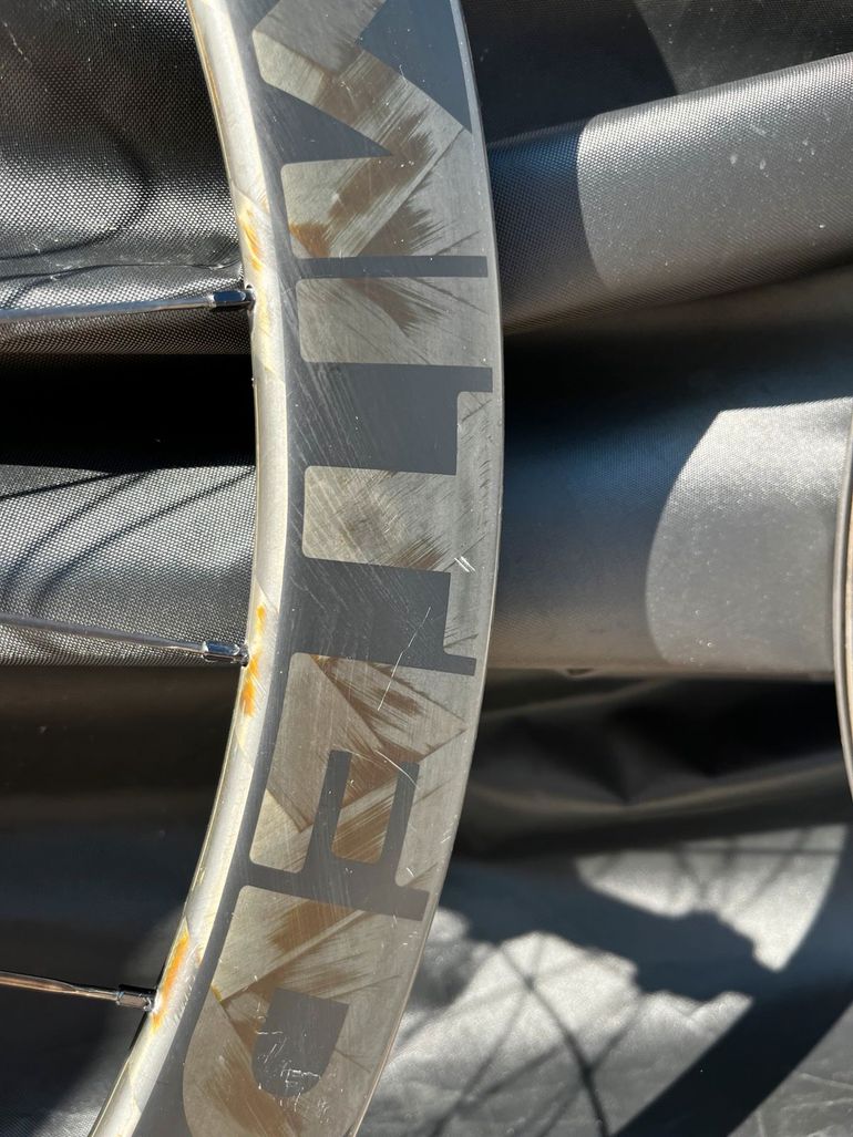 Used No limited Pro Race Team Edition 2023 bike — image 9 of 12