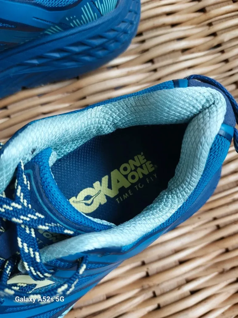 Gebrauchtes Hoka Running Shoes 37 1/3 bike — Bild 4 von 5