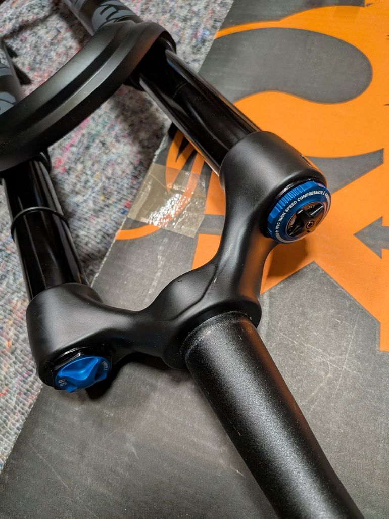 Used Fox 38 Grip 2 Elite 160 29" bike — image 5 of 5