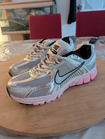 Gebrauchtes Rose Nike Vomero 5 bike