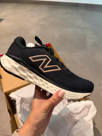 Gebrauchtes New Balance Sportschoenen bike — Bild 2 von 5