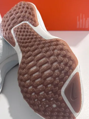 Použité Nike Zoom X Invincible Run FK 3 bike — obrázek 14 z 15