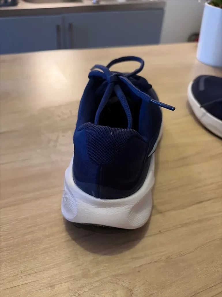 Brugt Nike Running Shoes bike — billede 10 af 12