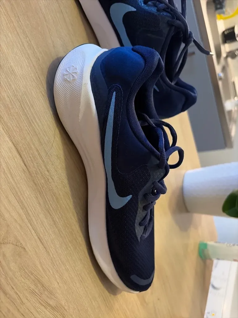 Brugt Nike Running Shoes bike — billede 3 af 12