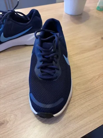 Brugt Nike Running Shoes bike — billede 2 af 12