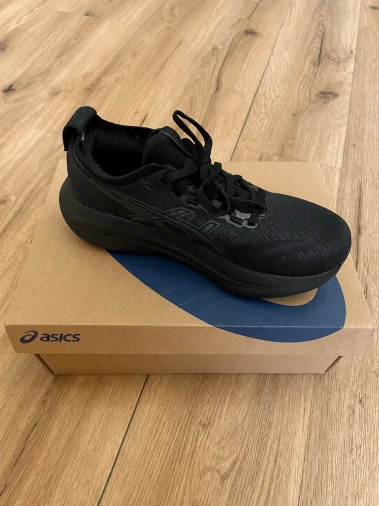 Używany Asics Gel Nimbus 27 bike — zdjęcie 2 z 3