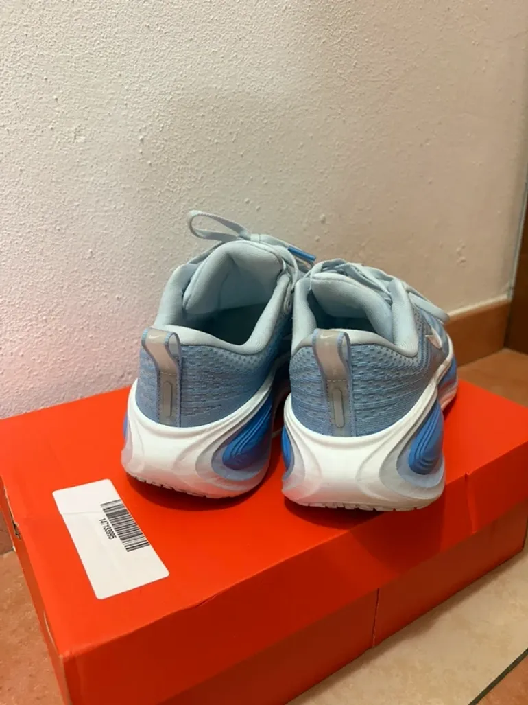 Použité Nike Vomero Plus bike — obrázek 3 z 5
