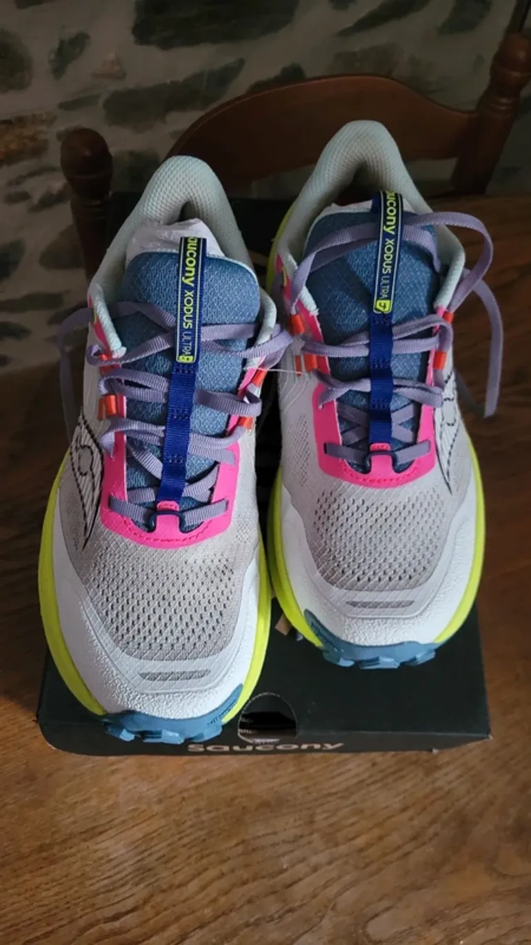Brugt Saucony Xodus Ultra 4 bike — billede 2 af 11