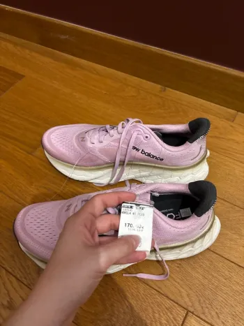 Used New Balance Fresh Foam bike — image 4 of 5