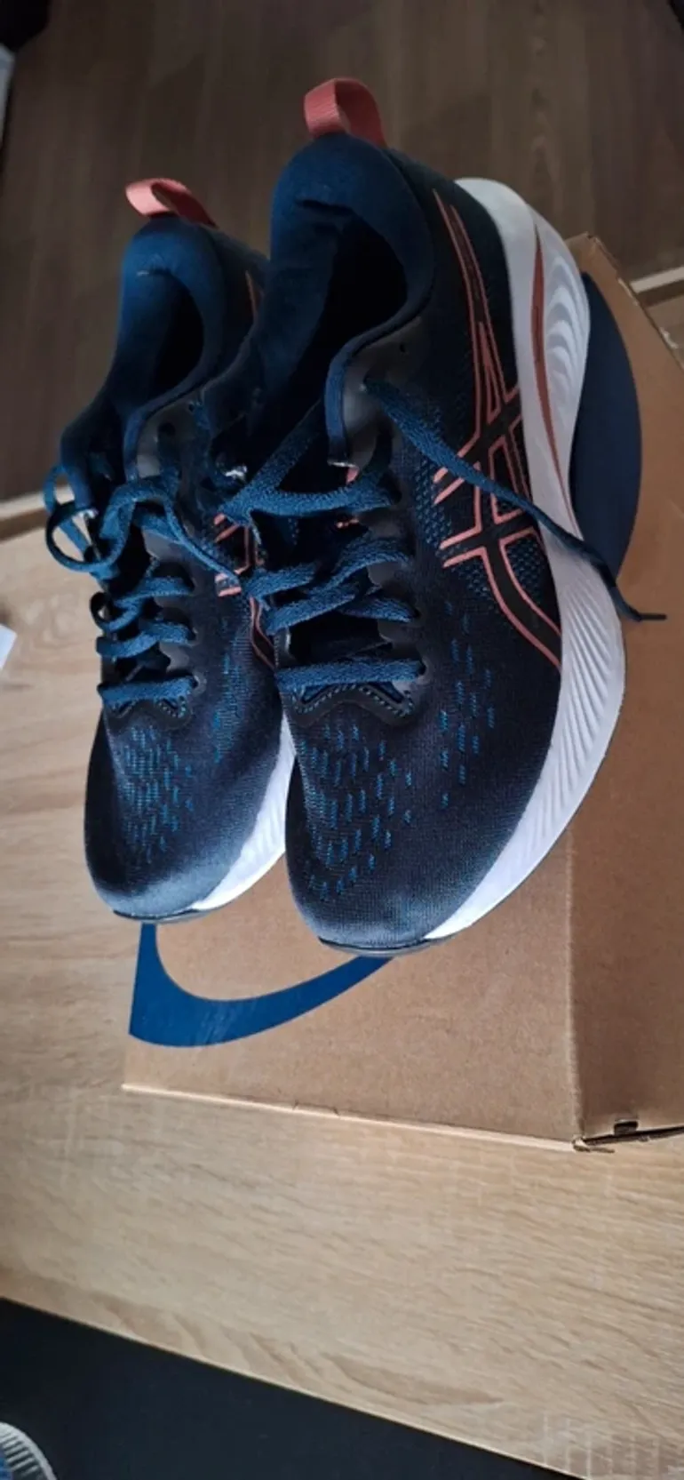 Used Asics Gel Excite bike — image 2 of 7