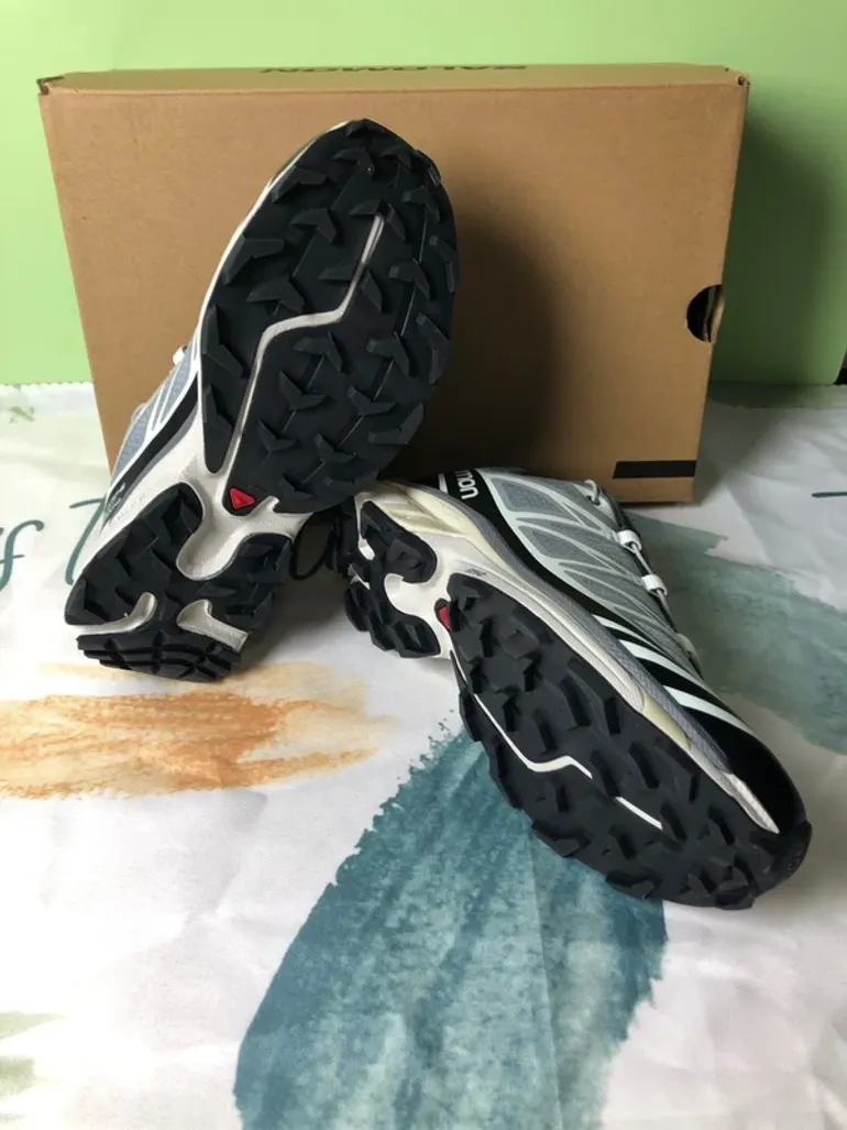 Salomon Hiking Shoes size 37 bike usato — immagine 7 di 7