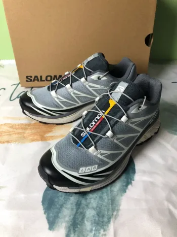 Salomon Hiking Shoes size 37 bike usato — immagine 2 di 7
