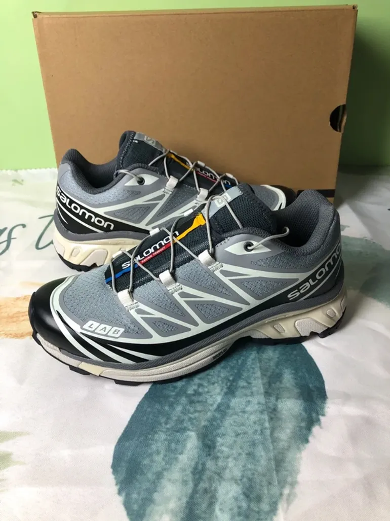 Salomon Hiking Shoes size 37 bike usato — immagine 1 di 7