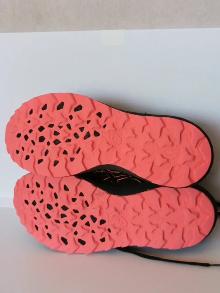 Asics Gel Gore-Tex bike usato — immagine 6 di 7