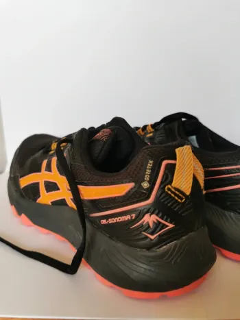 Asics Gel Gore-Tex bike usato — immagine 5 di 7