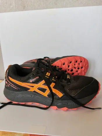 Asics Gel Gore-Tex bike usato — immagine 2 di 7