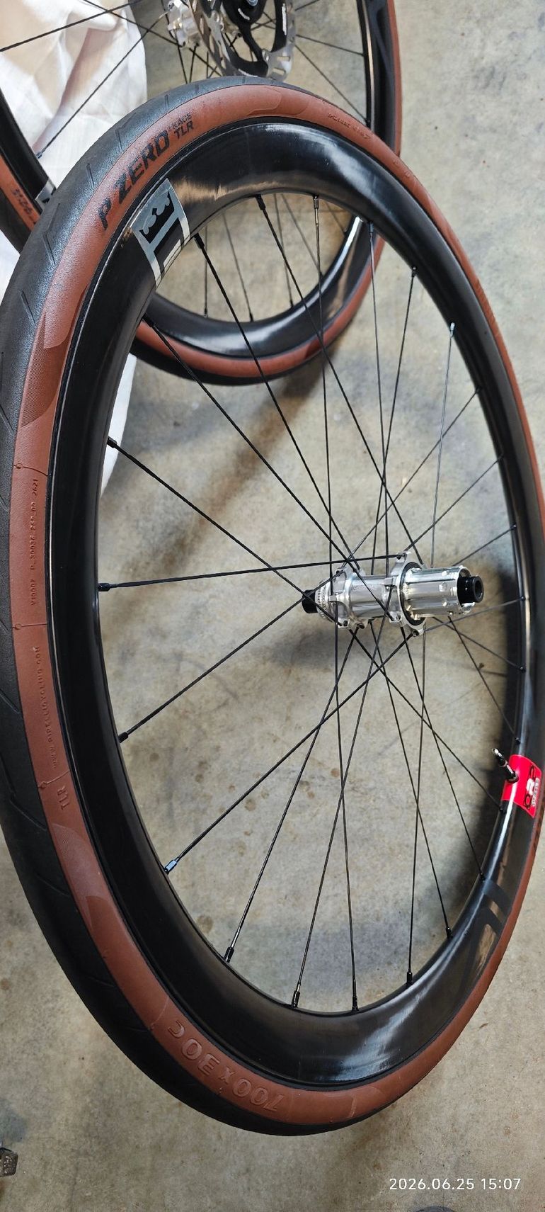Used Duke Baccara Ultra 36c +Tune Nano CL 2026 bike — image 5 of 8