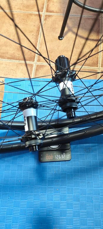 Used Dt Swiss Nextie Omega Supreme 2026 bike — image 9 of 9