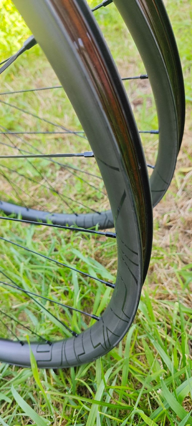 Used Dt Swiss Nextie Omega Supreme 2026 bike — image 5 of 10