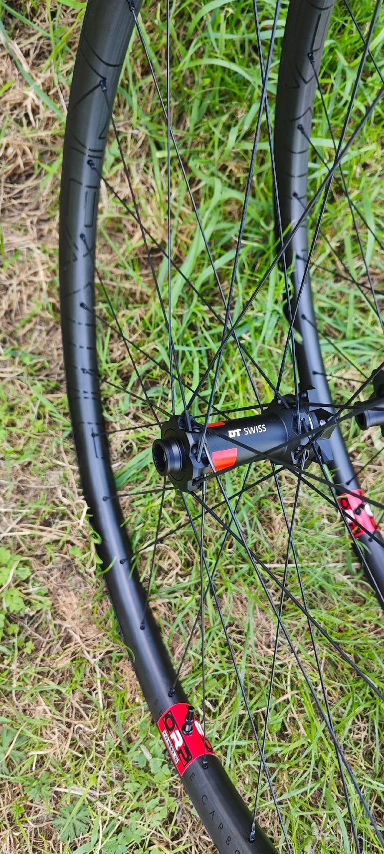 Used Dt Swiss Nextie Omega Supreme 2026 bike — image 9 of 10