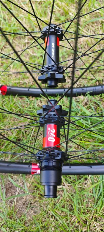 Used Dt Swiss Nextie Omega Supreme 2026 bike — image 3 of 10